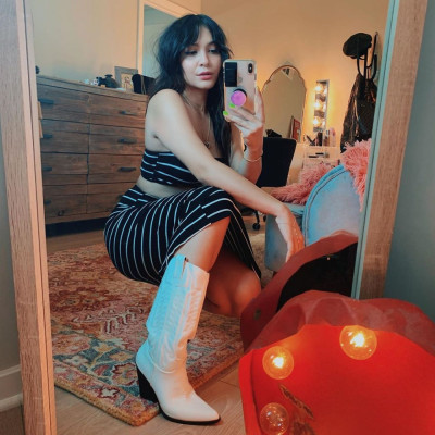 Stella Hudgens pic #1155983